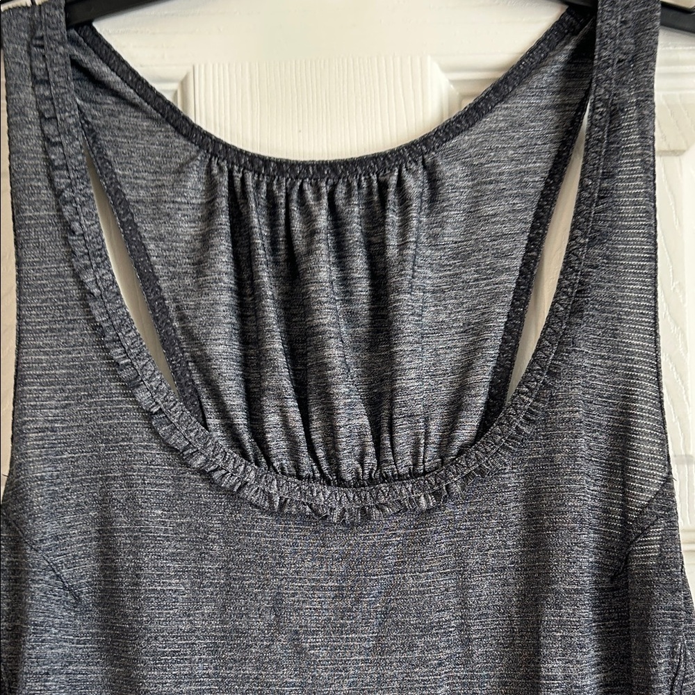 Lululemon Athletica Charcoal Tank Top Size 6 - Picture 4 of 4